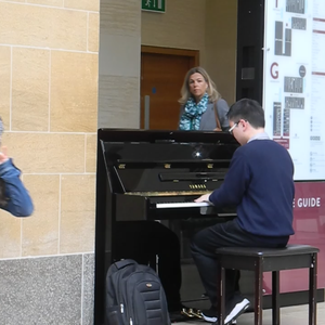 穿越成肉奴的婬乱生活
